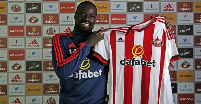 El Sunderland ficha a Eboué hasta final de temporada
