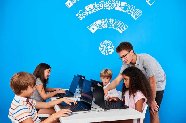 Logiscool, la escuela internacional de programación, llega a València
