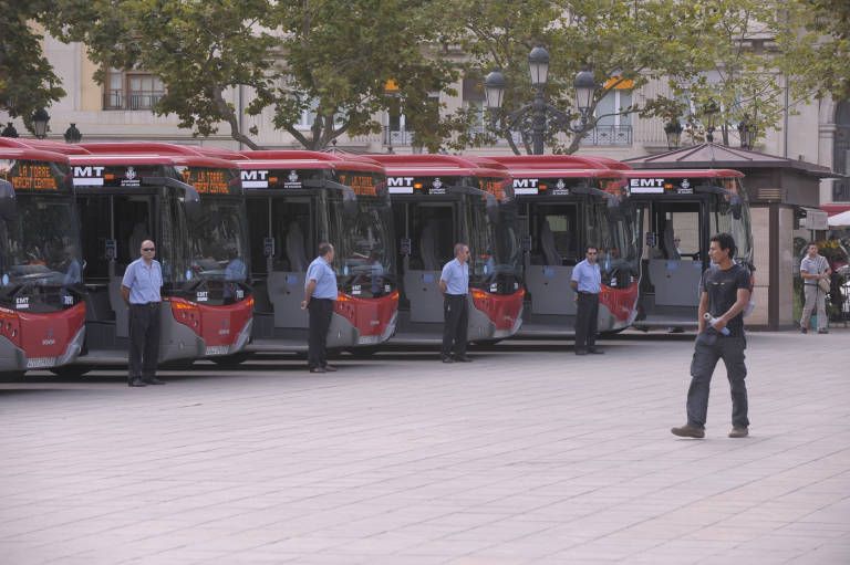 La EMT de València mantendrá un 30% menos del servicio hasta el inicio de las clases