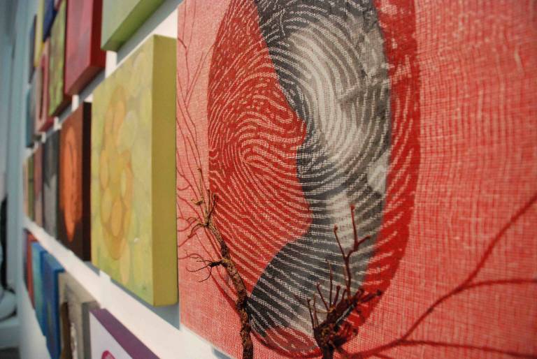  La obra de la artista Victoria Cano recala en la Bienal de Asia de Bangladesh