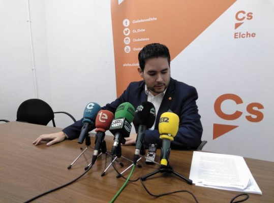 Ciudadanos también divide su agrupación en Elche, ¿influirá en la elección del alcaldable?