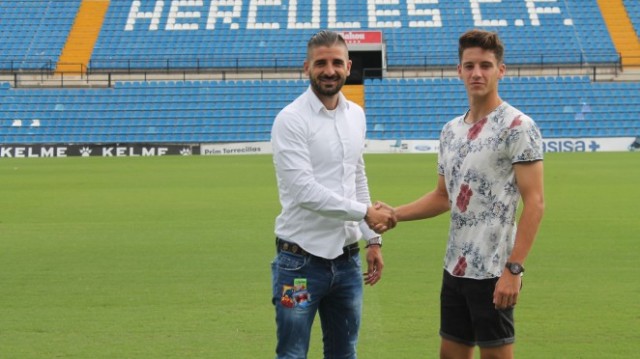 El Hércules renueva al canterano Pedro Torres para las próximas tres temporadas