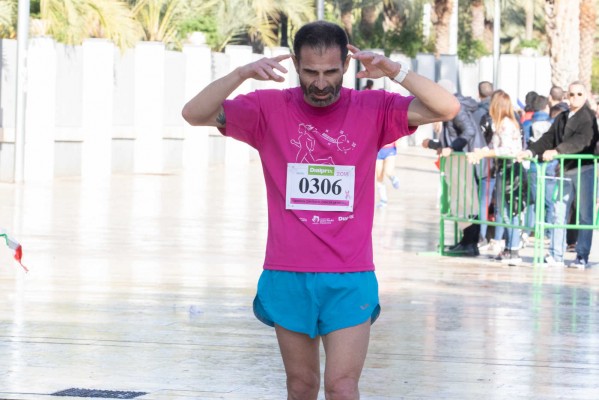  XIV Carrera contra el Cáncer de Mama de Elche (Fotos: PEPE OLIVARES)