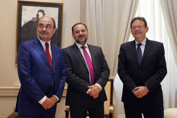 Ábalos, Puig y Lambán piden a Torra que cese en su discurso de 