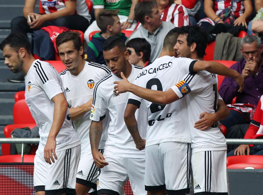 Neville no cumplirá ‘el deseo’ de Valverde