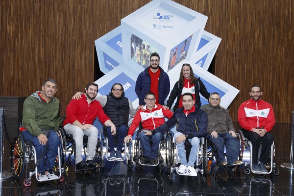Suma entrega los patrocinios a los clubes deportivos (fotos PEPE OLIVARES)