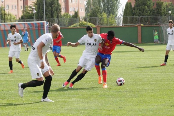 El Mestalla, a reencontrarse con la victoria ante el Cornellà
