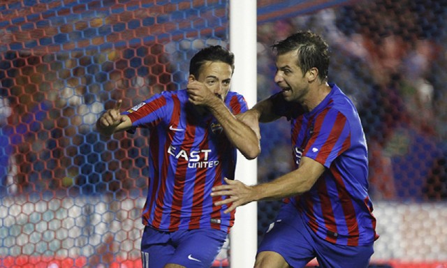 Morales sueña con repetir gol ante el Valencia y que sirva para ganar