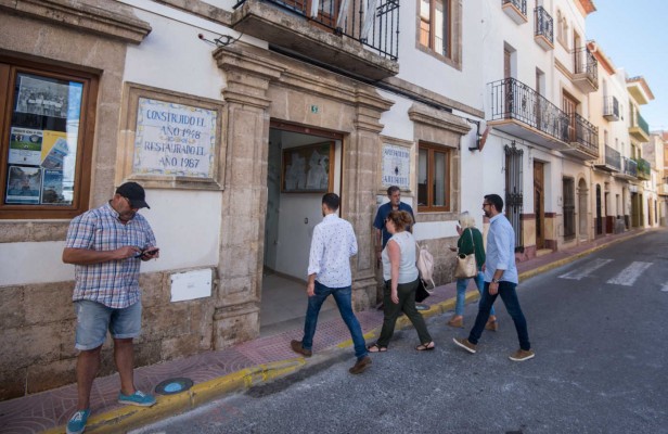 Pleno de moción de censura en Benitatxell (fotos RAFA MOLINA)