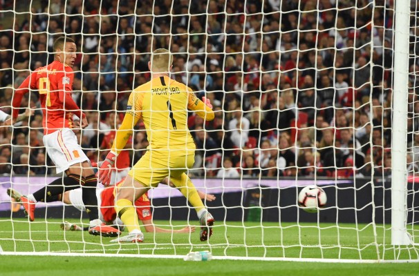 Saúl y Rodrigo dan luz a la nueva España de Luis Enrique

