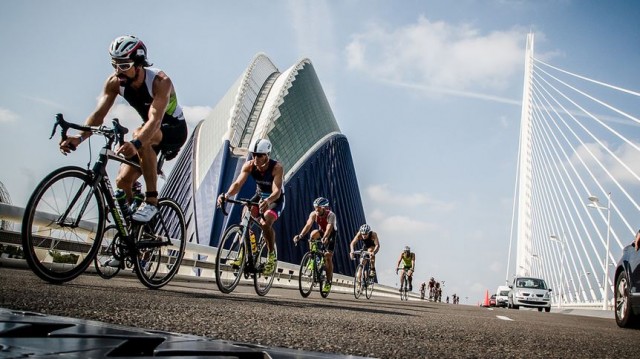 Jordi García y Jeanne Lehair se imponen en categoría elite en Valencia