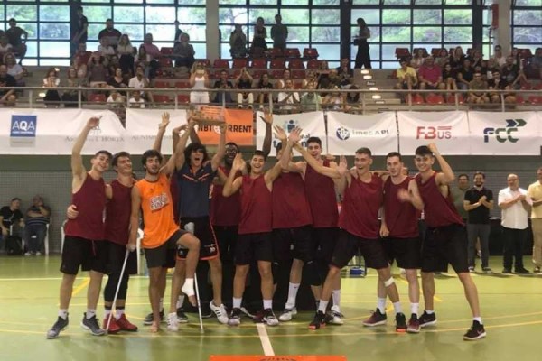El equipo junior de Valencia Basket triunfa en Torrent