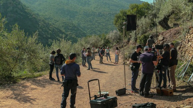 Sense veïns, fi del poble: À Punt  dóna forma a la despoblació rural en una nova sèrie