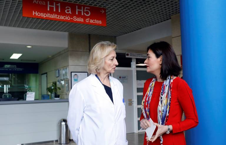La Fiscalía investiga los contratos del hospital de Alzira tras la reversión ejecutada por Montón