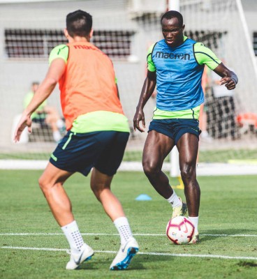 Dwamena, principal novedad en la vuelta al trabajo del equipo