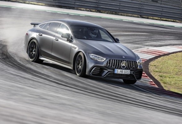 Mercedes-Benz abre los pedidos de las versiones V8 del AMG GT 4 puertas Coupé
