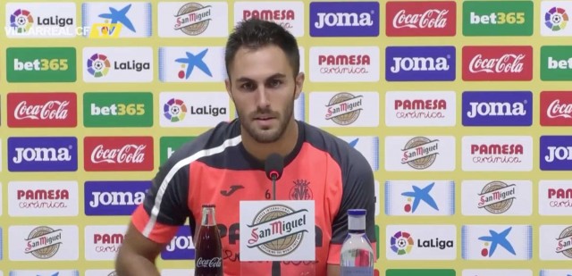 Víctor Ruiz: 