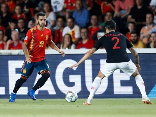Gayà eleva a 72 los internacionales con la camiseta del Valencia