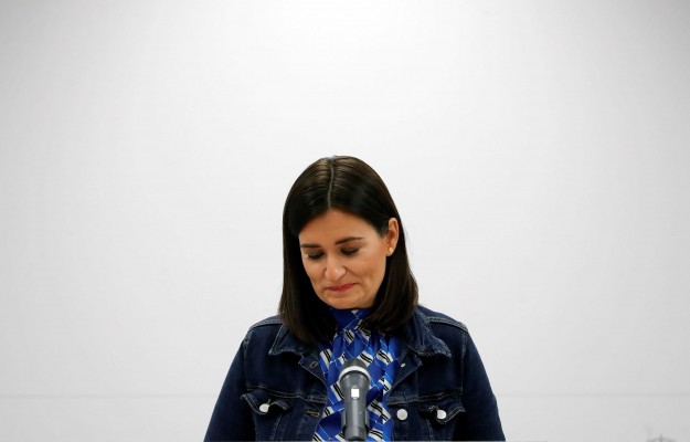 Montón dimite como ministra de Sanidad y arrastra a su equipo valenciano