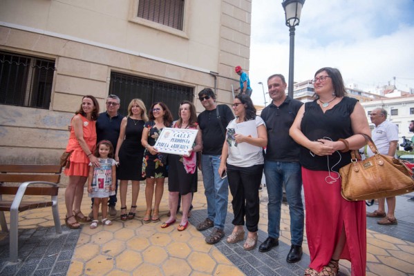 Alicante inicia el ajuste del callejero a la Ley de Memoria Histórica (Fotos: RAFA MOLINA)