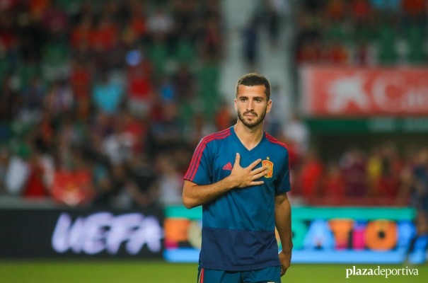 Los tres últimos valencianistas que debutaron con España lo hicieron con goleada
