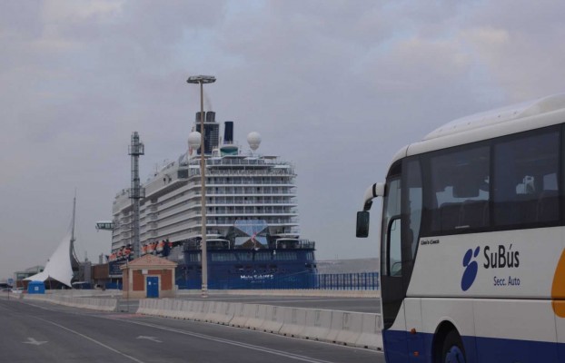 La naviera noruega Norwegian visita Alicante para sondear una ampliación de sus escalas