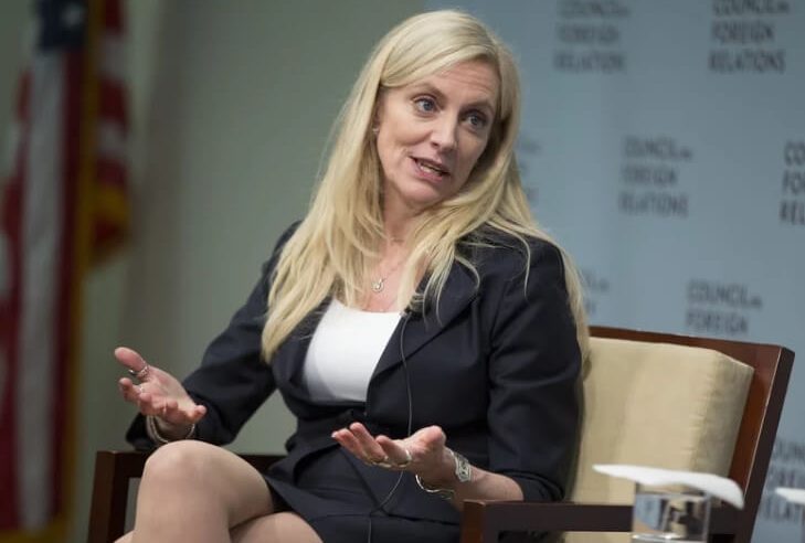 Aviso a Draghi: la Fed anticipa alzas de tipos graduales durante 