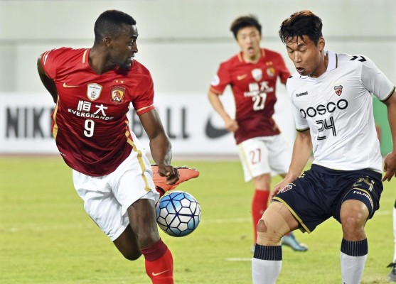 Evergrande invierte 200 millones en formar futbolistas chinos