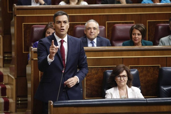 Pedro Sánchez niega que su tesis sea un plagio y anuncia acciones legales contra los medios