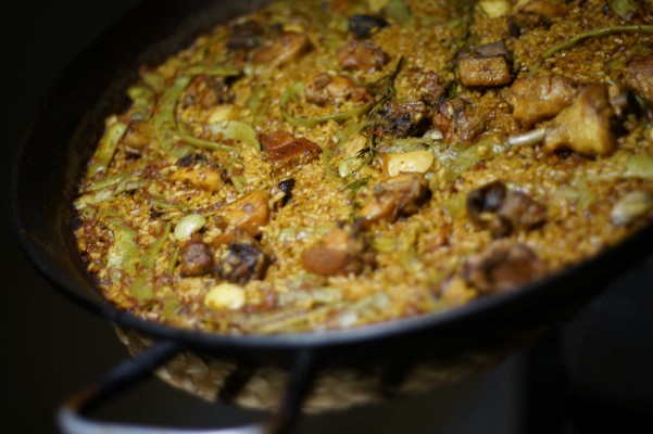 Paella valenciana en Lavoe