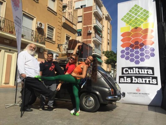 Conciertos, teatro, danza, talleres infantiles y magia: la cultura llega a los barrios de València