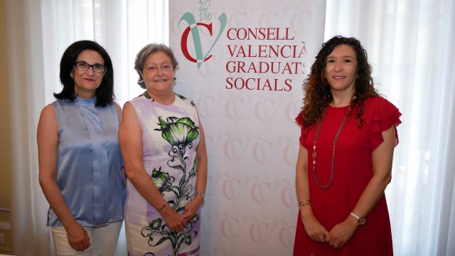 Pleno de mujeres al frente de los graduados sociales valencianos