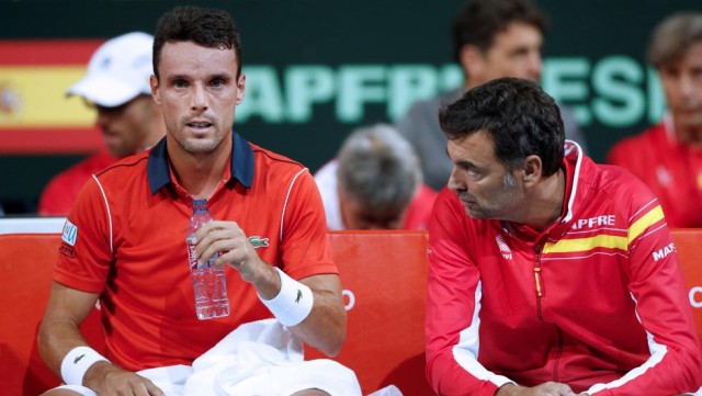 Francia se adelanta 2-0 con victorias de Paire y Pouille