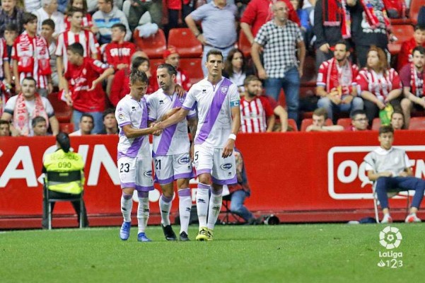 Fran Villalba marca su primer gol con el Numancia y acaba expulsado