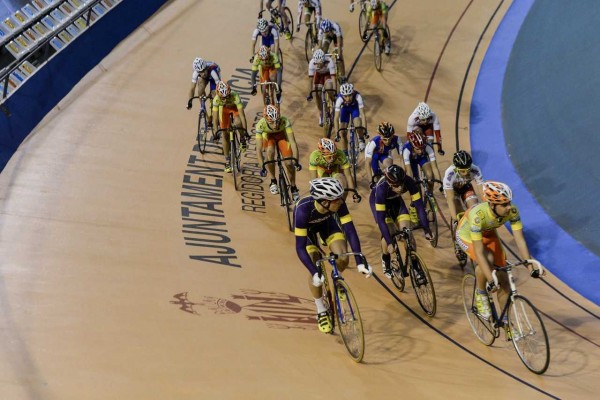 Vuelve el mejor ciclismo al Palau Velòdrom Lluig Puig 
