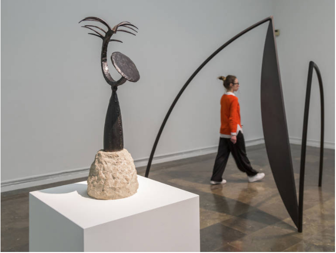 Julio González vuelve a casa: el IVAM lleva a Barcelona 73 piezas del escultor