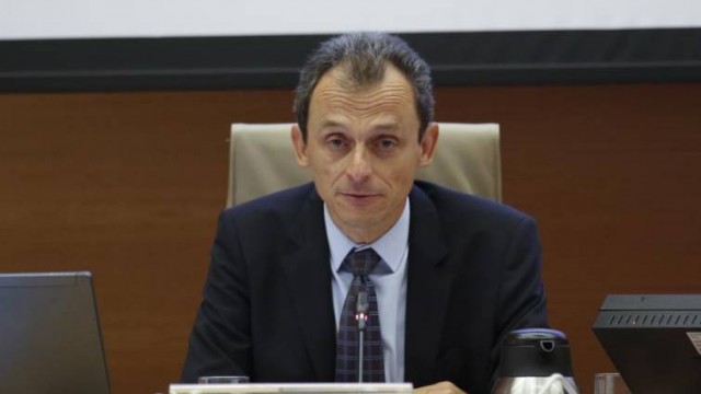 El Gobierno rescatará a los universitarios endeudados por créditos de estudio