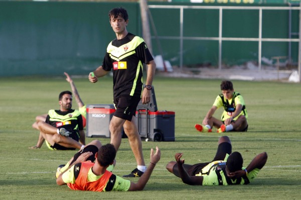 El Elche prepara la visita a Oviedo con las bajas de Manu y Zotko y la duda de Xavi Torres
