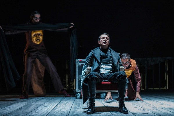 Réquiem por el teatro: 'Crimen y telón' aborda un futuro en el que las artes escénicas han muerto