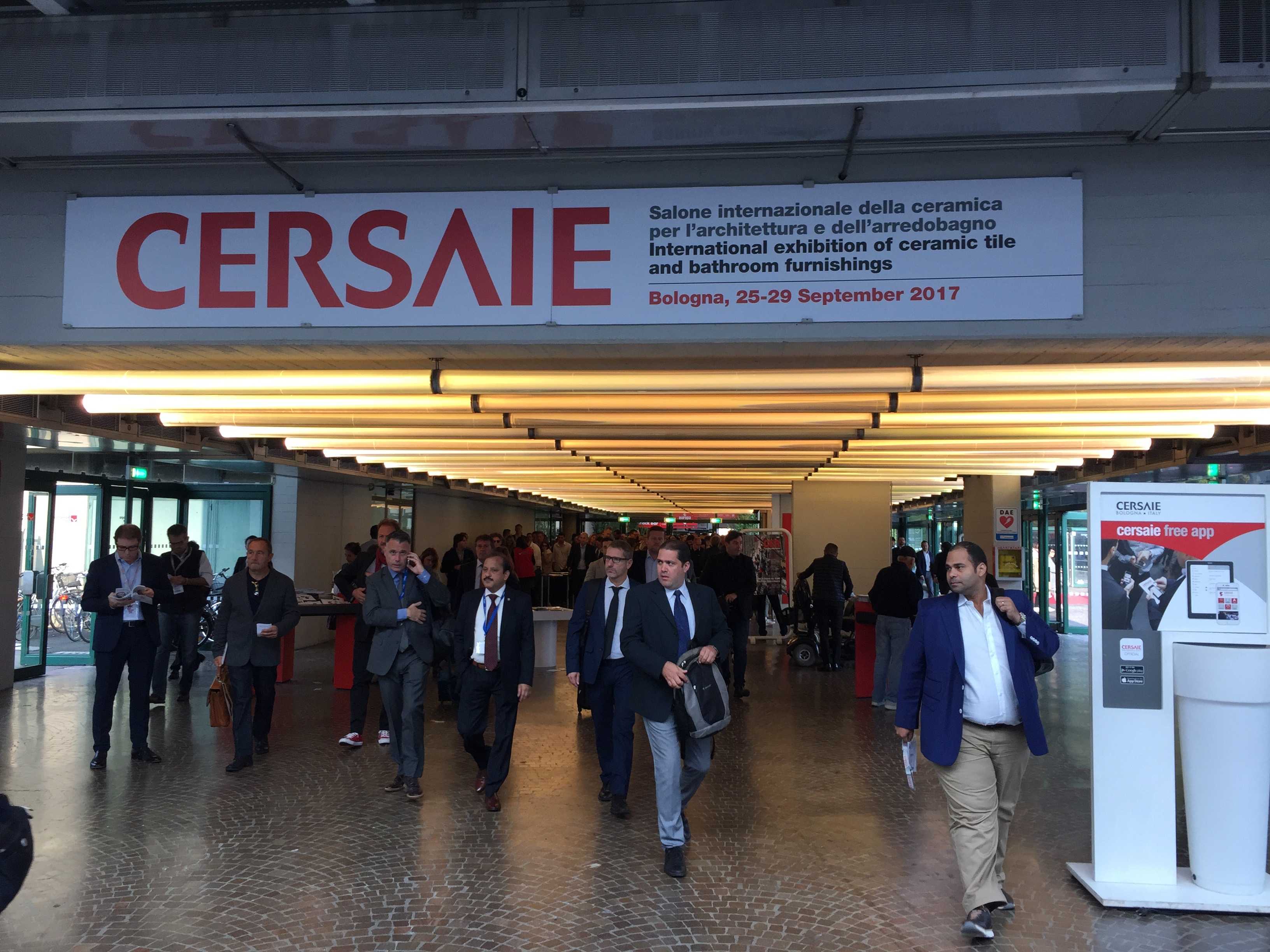 Acceso al recinto ferial durante la pasada edición de Cersaie, en Bolonia. - 