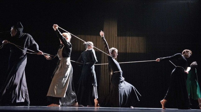 El Théâtre du Mouvement recala en el MIM con una relectura de 'La Casa de Bernarda Alba' de Lorca