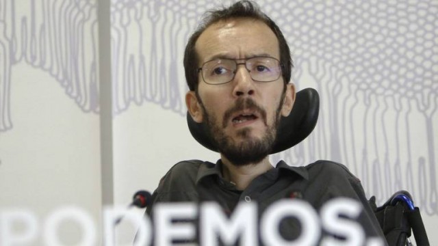 Echenique cree que Casado no será condenado por su máster porque el Supremo 