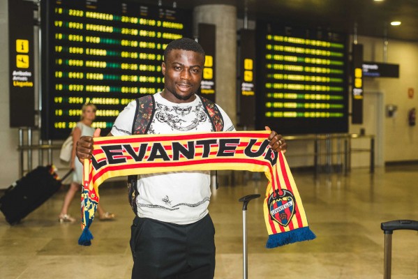 Paco López convoca a Simon por primera vez