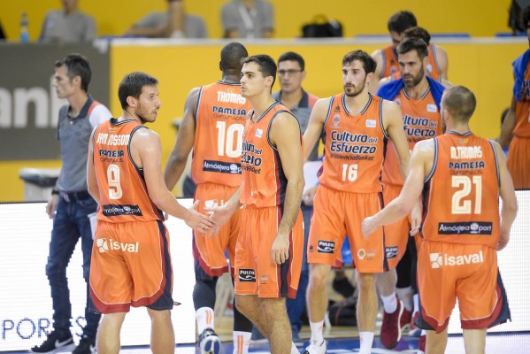 Valencia Basket se pone de largo contra el Joventut en la última prueba antes de la Liga