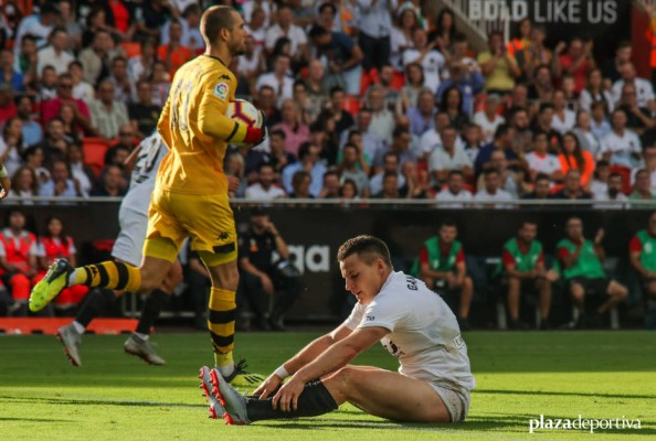 El Valencia juega su derbi contra la ansiedad