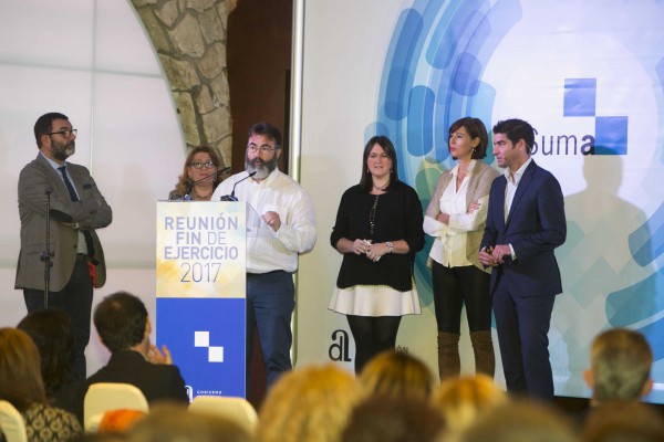 Reunión anual de Suma con Fernando Botella y Teresa Perales