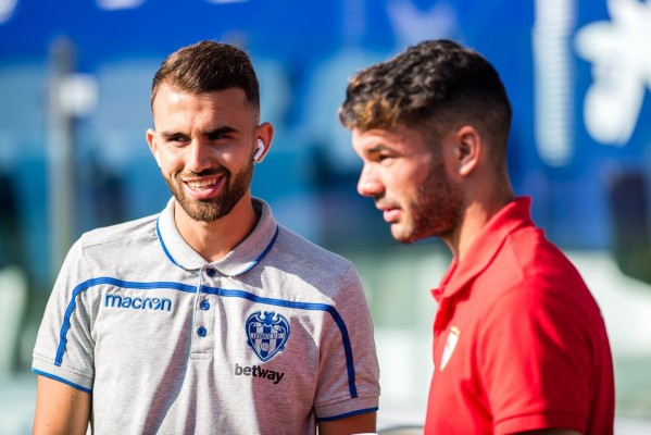 Borja Mayoral, titular