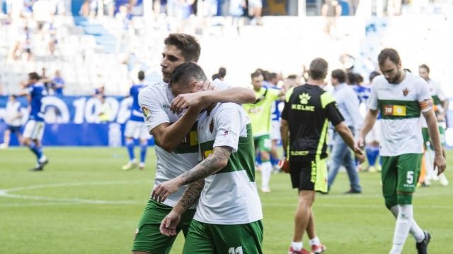 Un buen Elche se lleva poco premio del Carlos Tartiere
