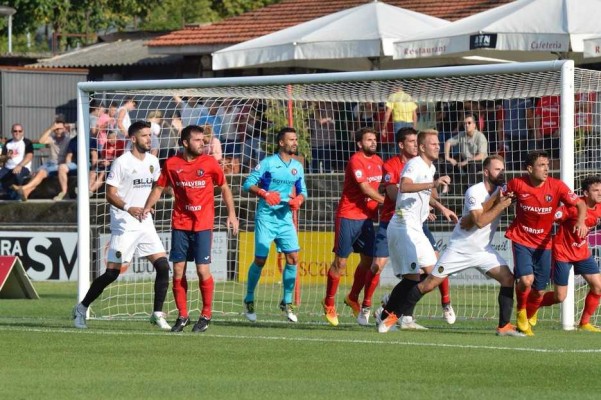 El VCF Mestalla gana con personalidad en Olot y encadena la segunda victoria consecutiva 