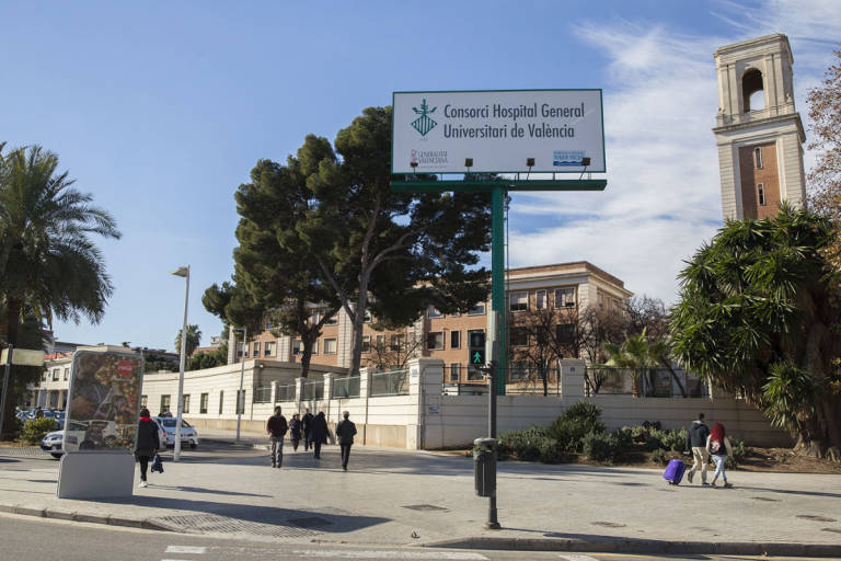 El Hospital General de València aplaza el desmontaje de una resonancia a Eresa tras mediar conselleria
